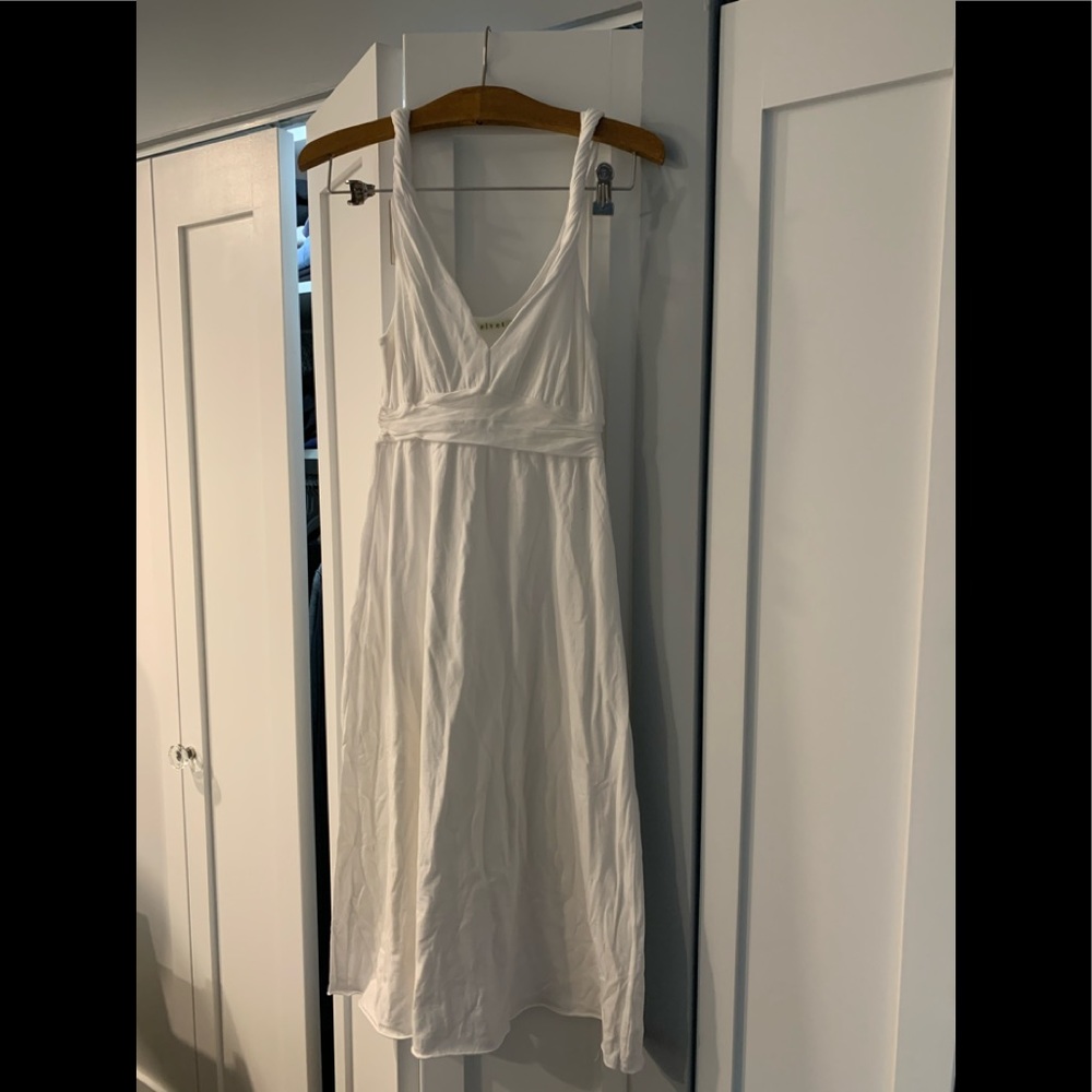 Velvet by Graham & Spencer midi dress. Medium